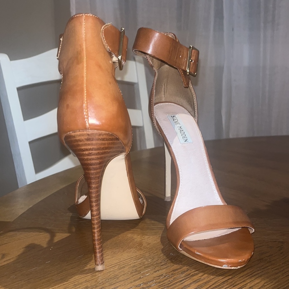 Camel Steve Madden Heel - Picture 3 of 5